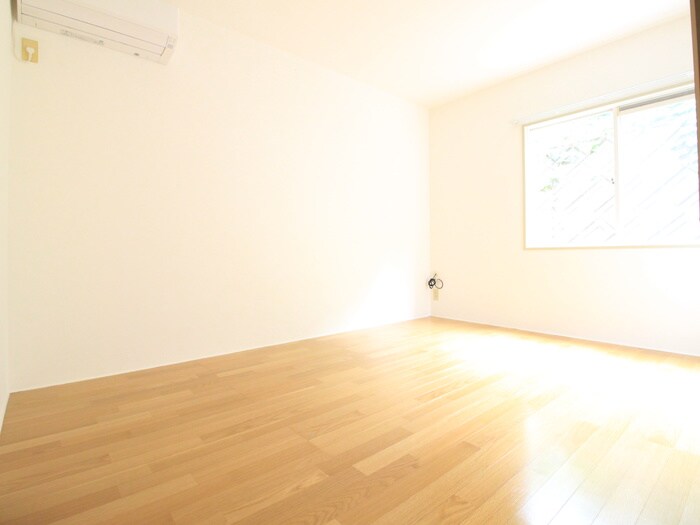 物件内観写真5　(居室)