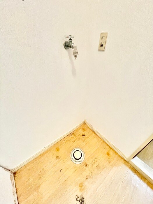 物件内観写真19　(洗濯機置場)