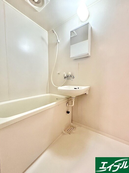 物件内観写真11　(バス／シャワールーム等)