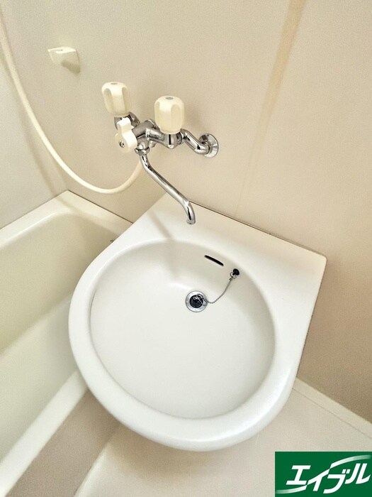 物件内観写真12　(洗面)