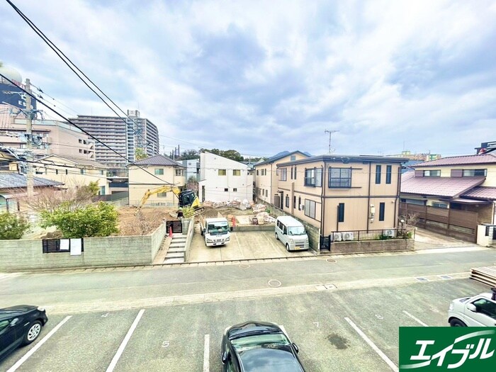 物件内観写真18　(室内からの展望)