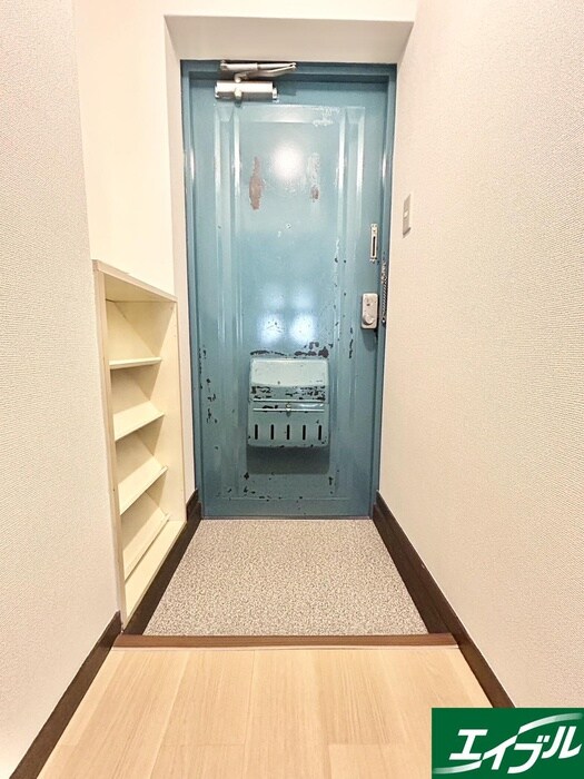 物件内観写真21　(玄関)