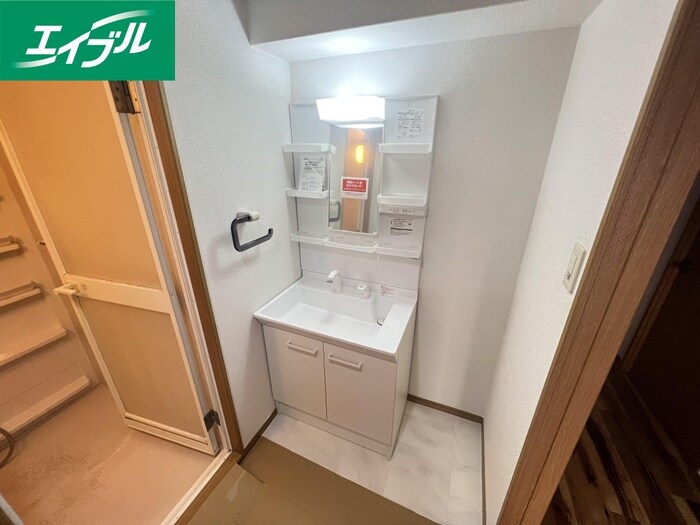 物件内観写真12　(洗面)