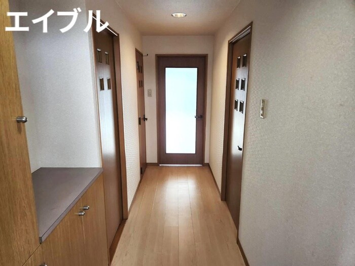 物件内観写真19　(廊下)