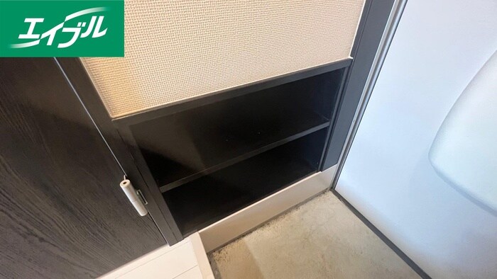 物件内観写真15　(靴箱)