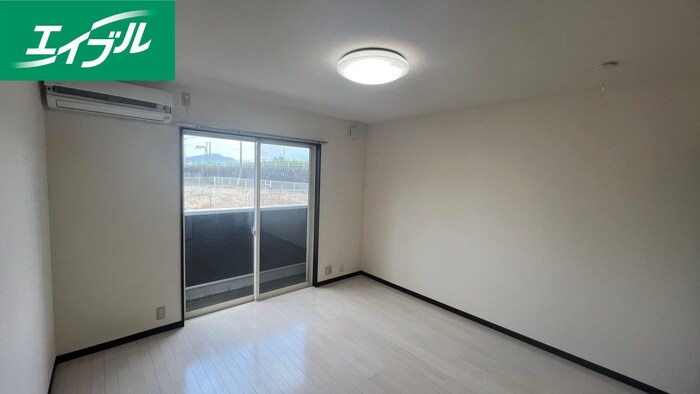 物件内観写真18　(居室)