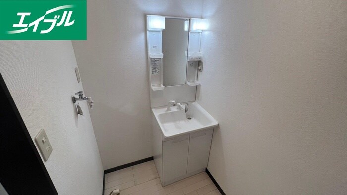 物件内観写真11　(洗面)