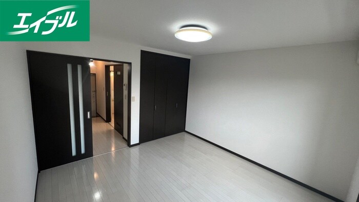 物件内観写真19　(居室)