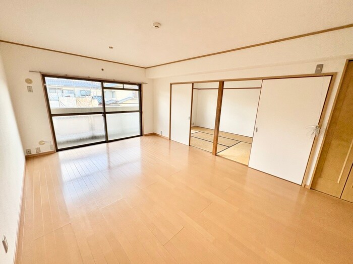 物件内観写真7　(居室)