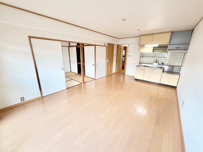 物件内観写真8　(居室)