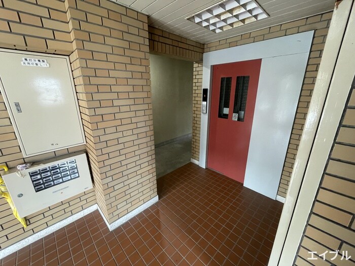 物件外観写真6　(建物設備)