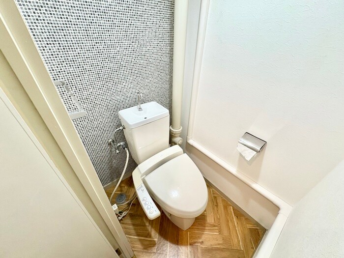 物件内観写真11　(トイレ)