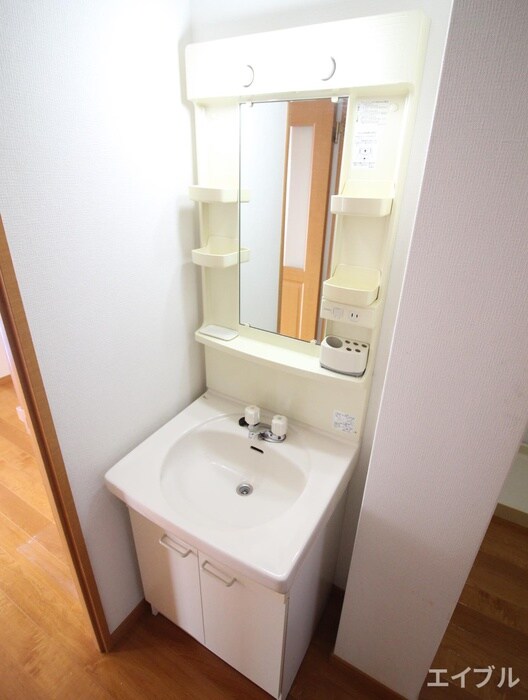 物件内観写真12　(洗面)