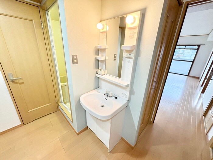 物件内観写真12　(洗面)