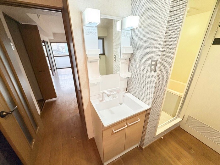 物件内観写真13　(洗面)