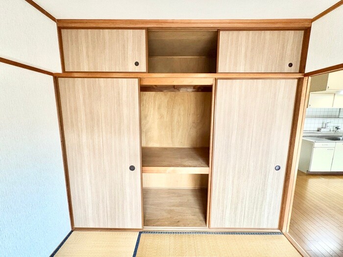物件内観写真13　(収納)