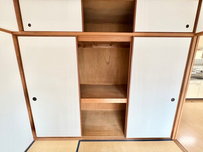 物件内観写真13　(収納)