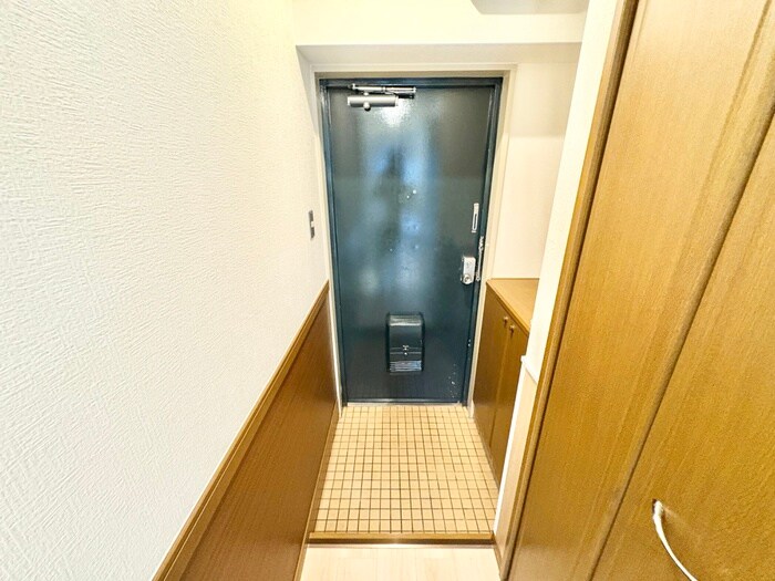 物件内観写真14　(玄関)