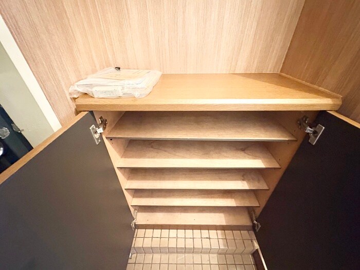 物件内観写真16　(靴箱)