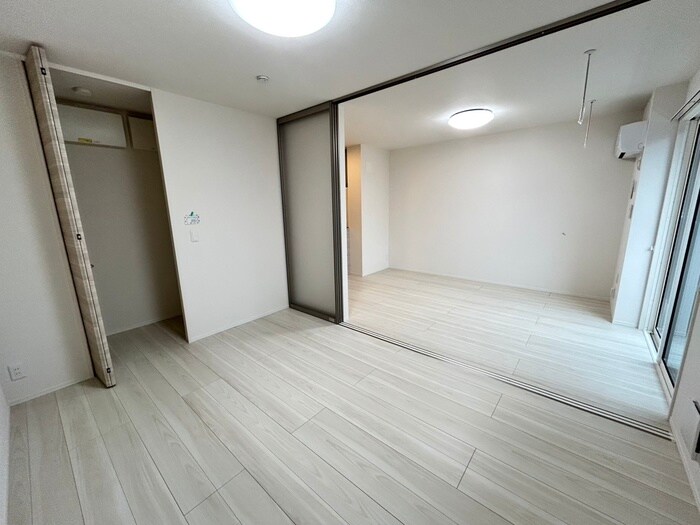 物件内観写真6　(居室)