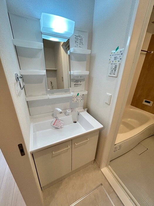 物件内観写真10　(洗面)