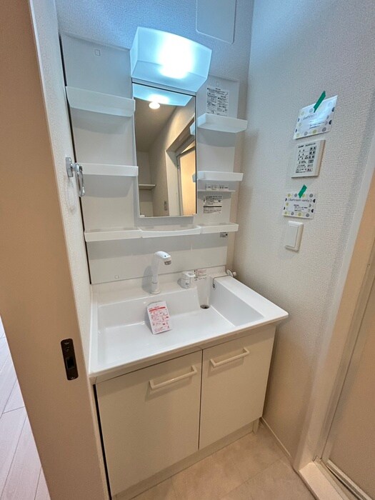 物件内観写真10　(洗面)