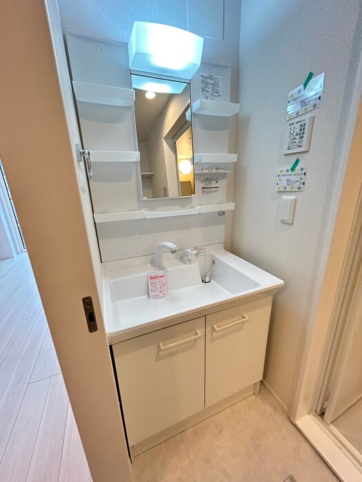 物件内観写真10　(洗面)