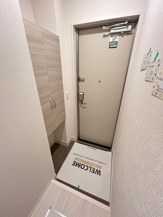 物件内観写真11　(玄関)