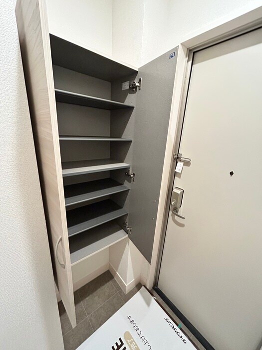 物件内観写真12　(靴箱)