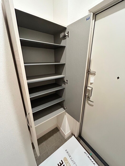 物件内観写真12　(靴箱)