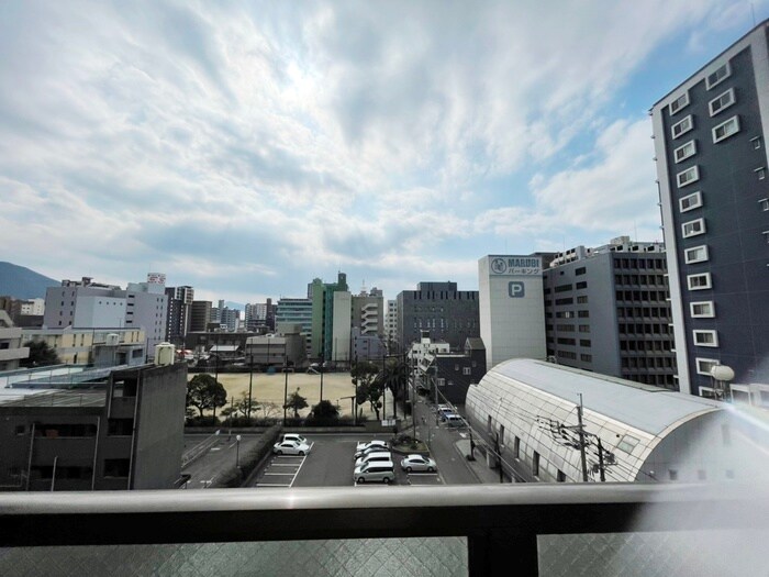 物件内観写真16　(室内からの展望)