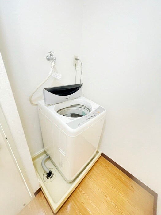 物件内観写真18　(洗濯機置場)