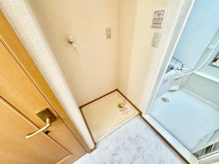 物件内観写真10　(洗濯機置場)