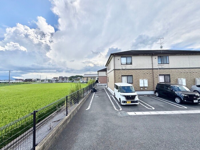 物件内観写真14　(室内からの展望)