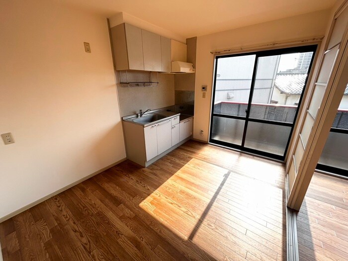 物件内観写真13　(居室)