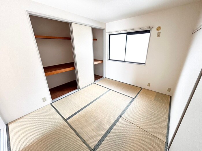 物件内観写真15　(居室)