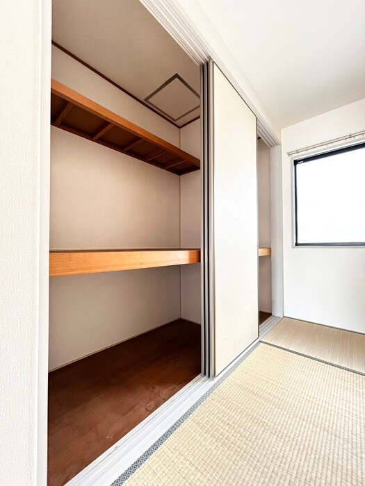 物件内観写真16　(収納)