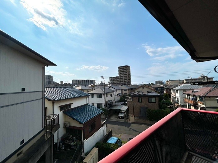 物件内観写真18　(室内からの展望)