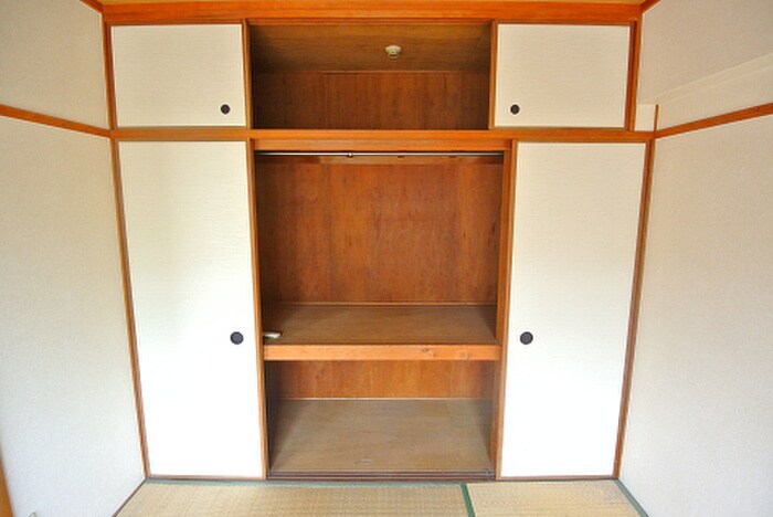 物件内観写真5　(収納)