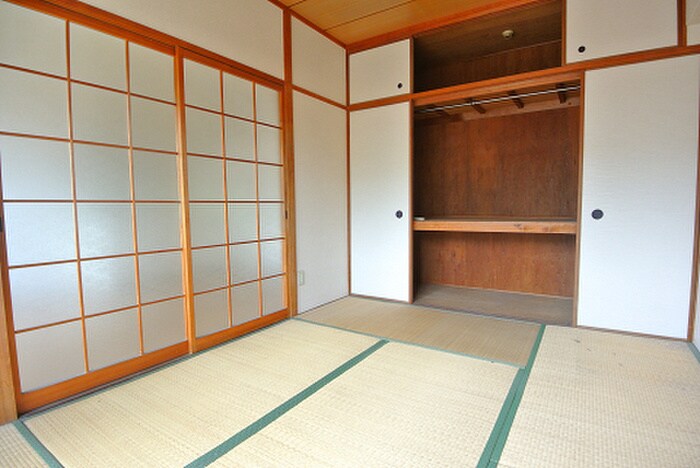 物件内観写真9　(居室)