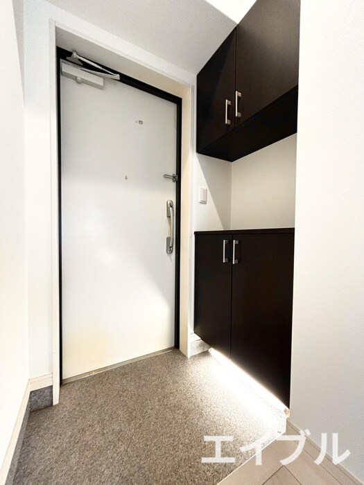 物件内観写真7　(玄関)