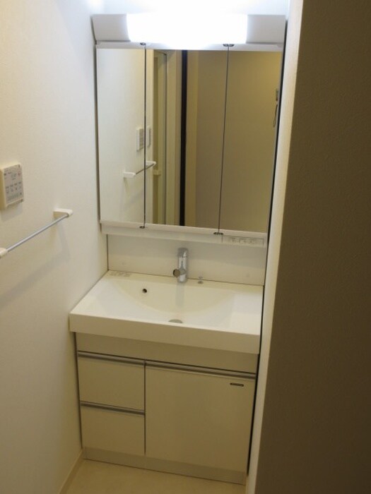 物件内観写真13　(洗面)