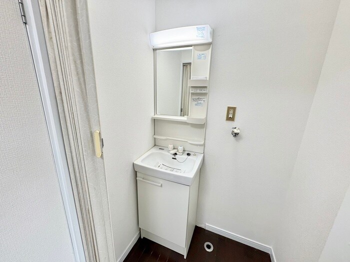 物件内観写真12　(洗面)