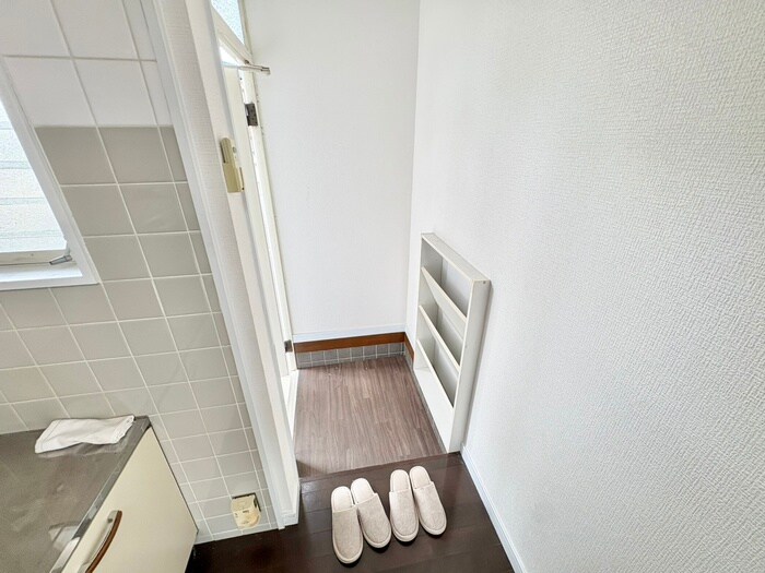 物件内観写真15　(玄関)