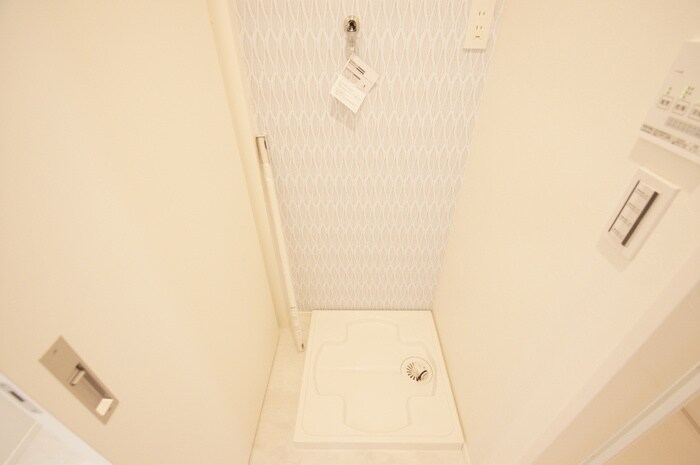 物件内観写真14　(洗濯機置場)