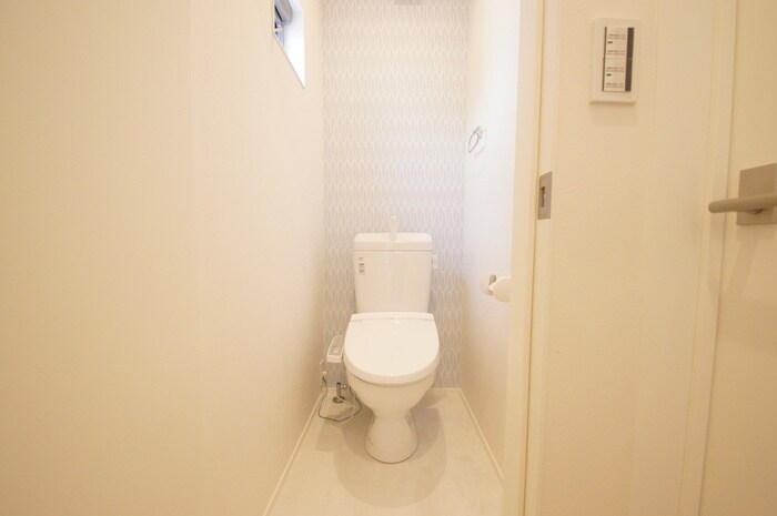 物件内観写真15　(トイレ)