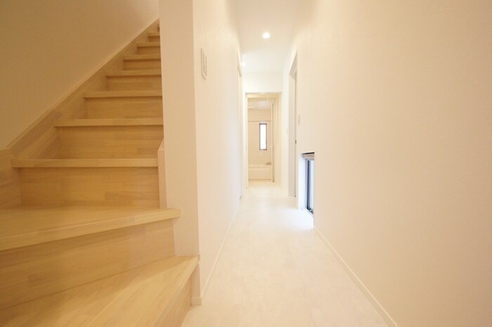 物件内観写真19　(廊下)