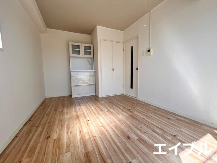 物件内観写真8　(居室)