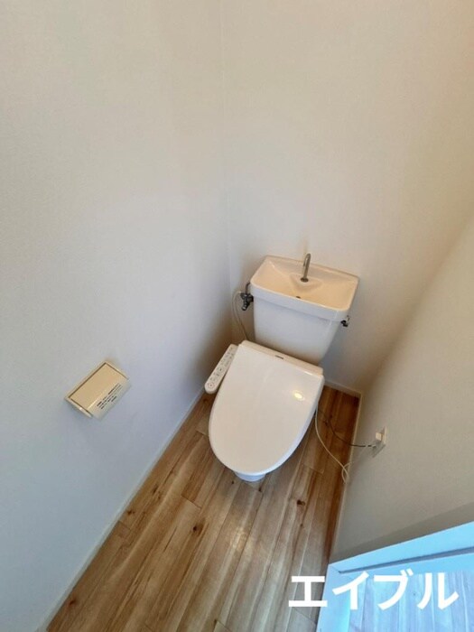 物件内観写真13　(トイレ)