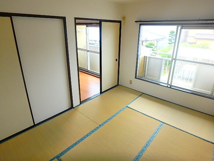 物件内観写真4　(居室)